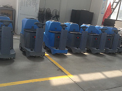 best quality factory wholesale price commercial use battery powered ride on compact size floor scrubber